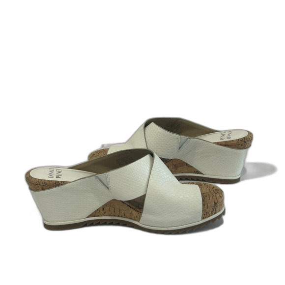 Donald Pliner Wedge Sandals Women’s Size 7.5 Color White Leather Cork Heel - Picture 7 of 11